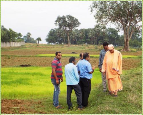 Maharaj visited KVK field